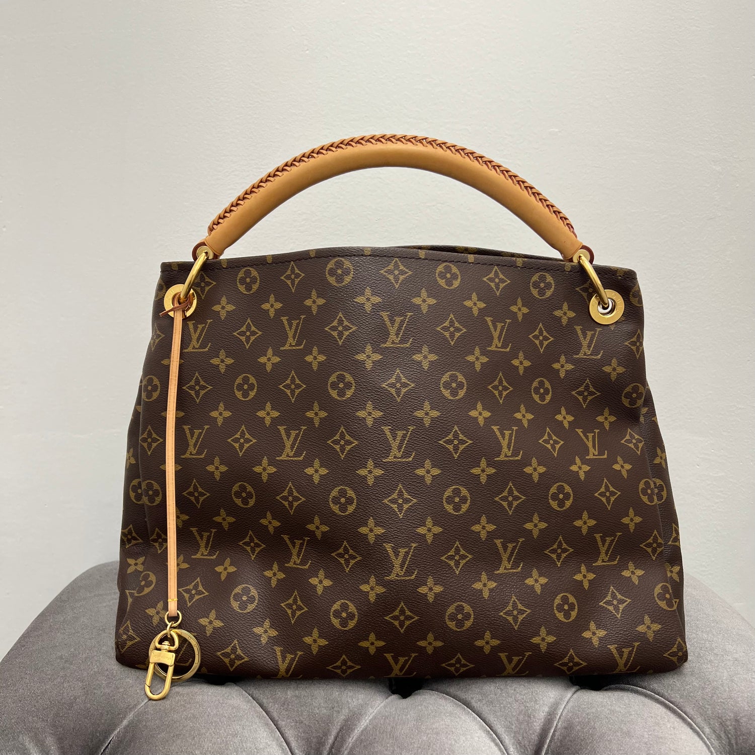 Louis Vuitton Bloomsbury Brown Gold Plated Shoulder Bag (Pre-Owned)