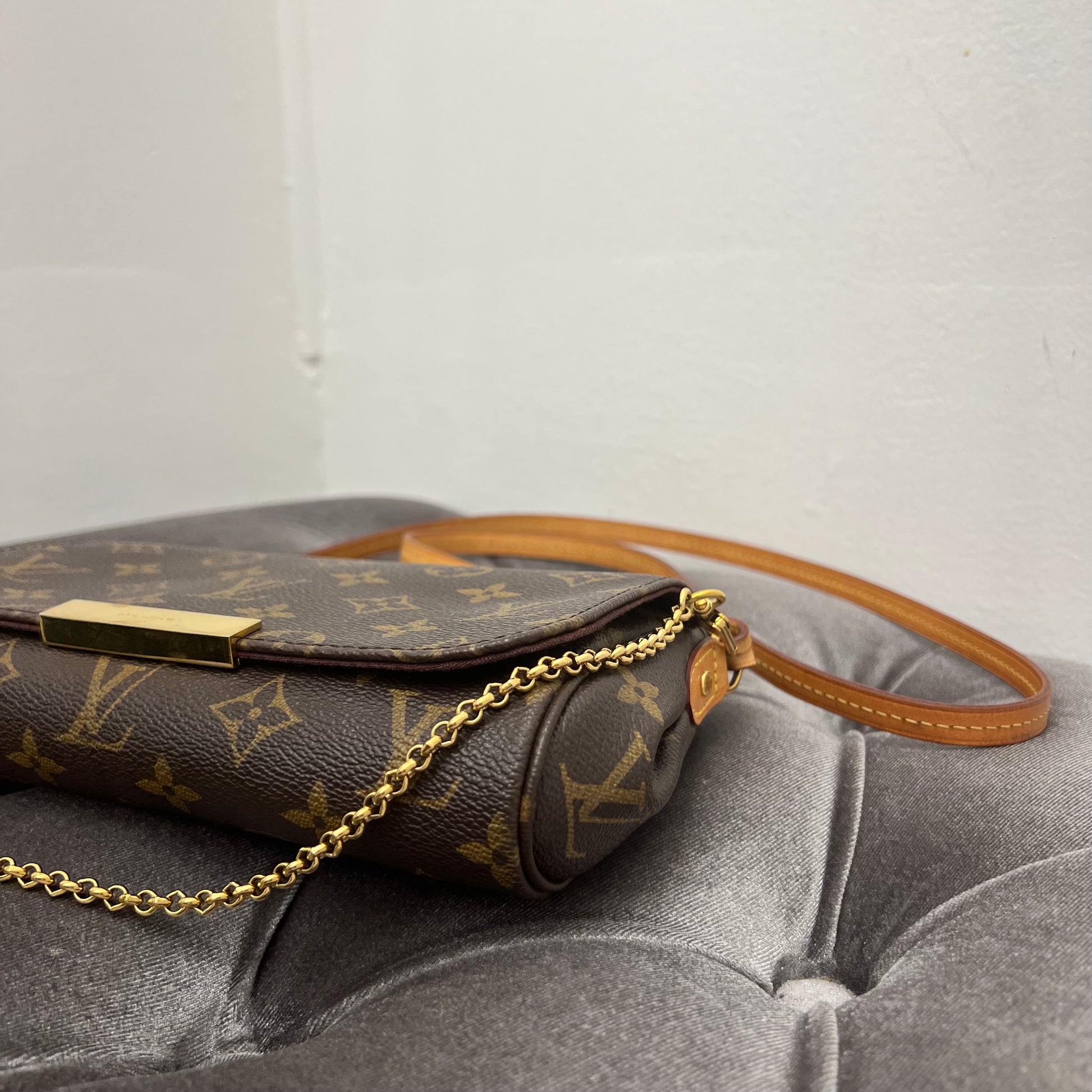 Louis Vuitton Monogram Retiro PM – J'Adore Wakefield