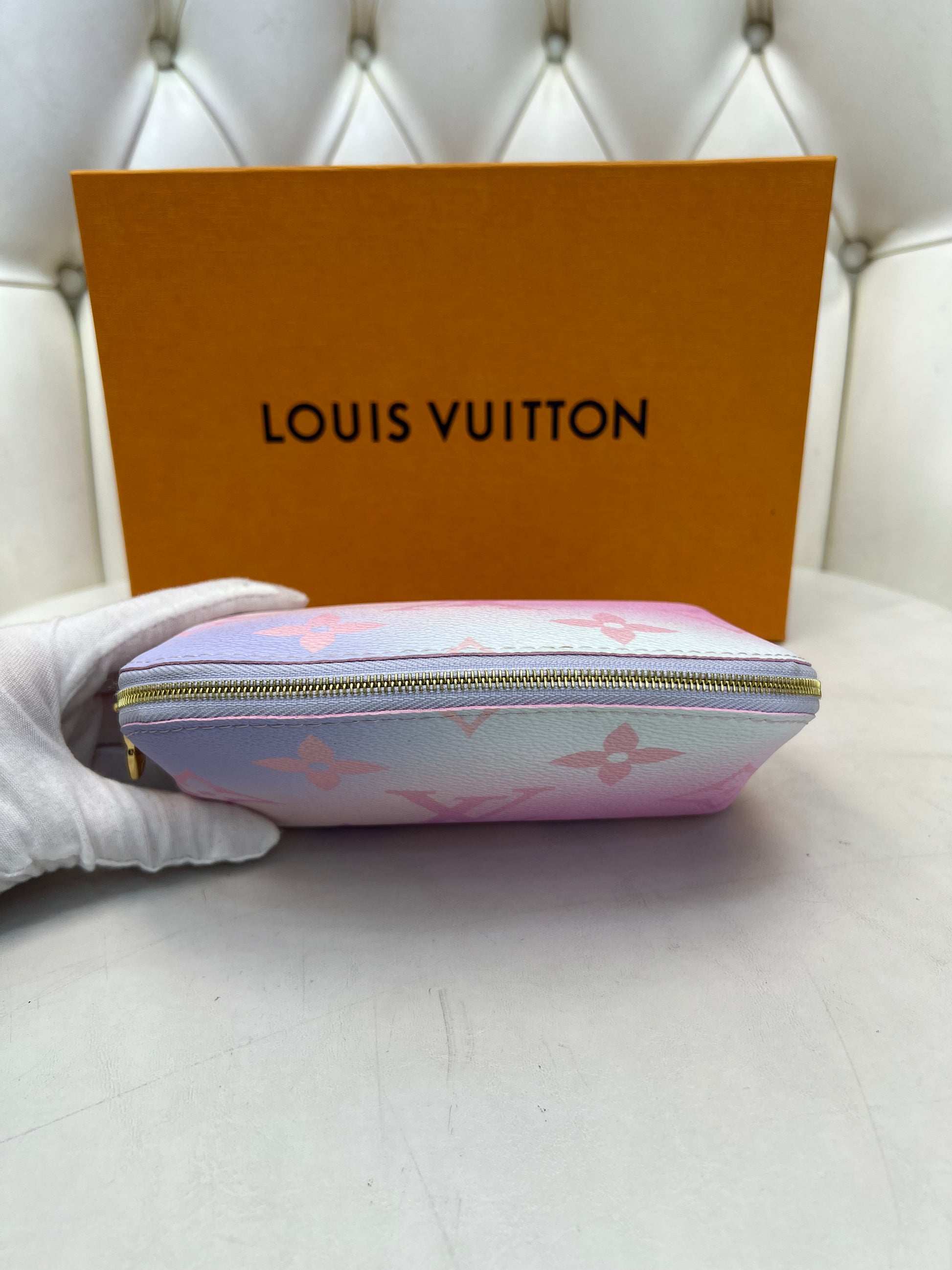 Louis Vuitton Monogram Giant Pastel Escale Cosmetic Pouch - Shop LV