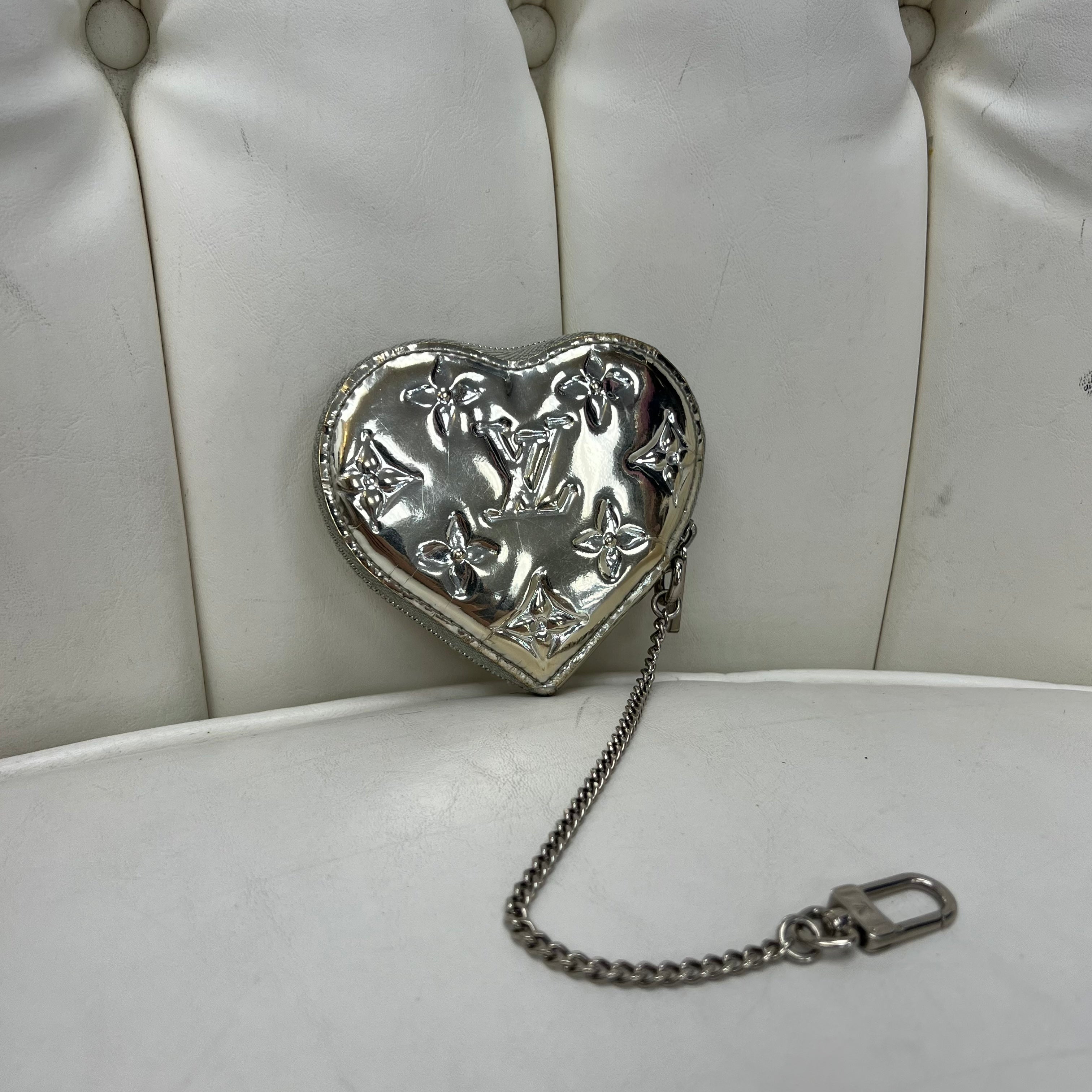 Louis Vuitton | Bags | Louis Vuitton Heart Coin Purse Keychain Patent  Leather Off White Cream | Poshmark