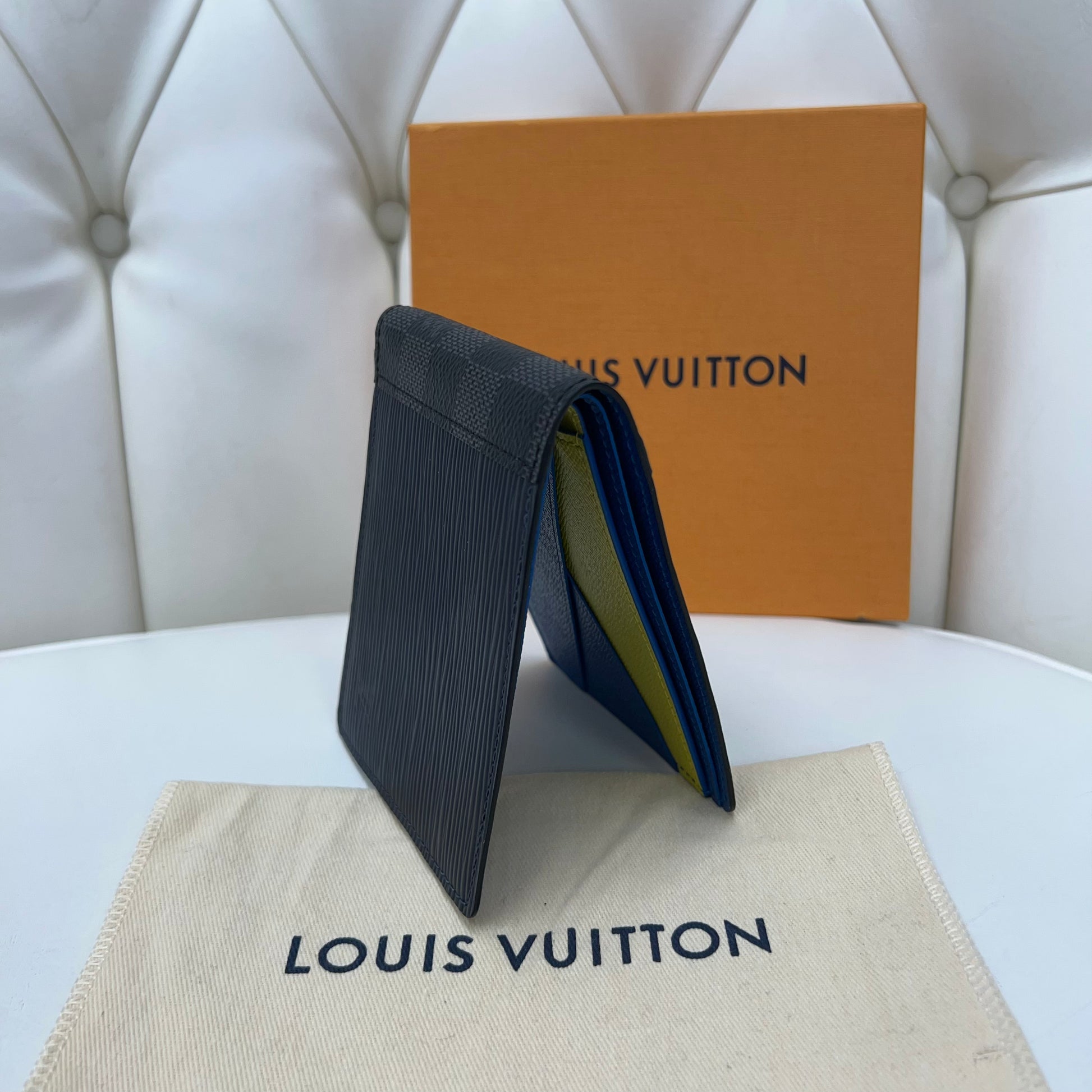 LOUIS VUITTON Authentic Men's Damier Long Folded Wallet V White Yellow  Leather
