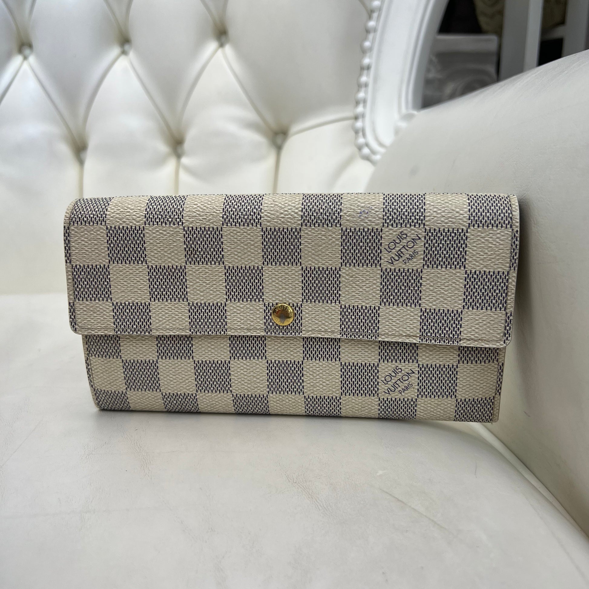 Louis Vuitton Damier Azur Sarah Wallet – J'adore Wakefield