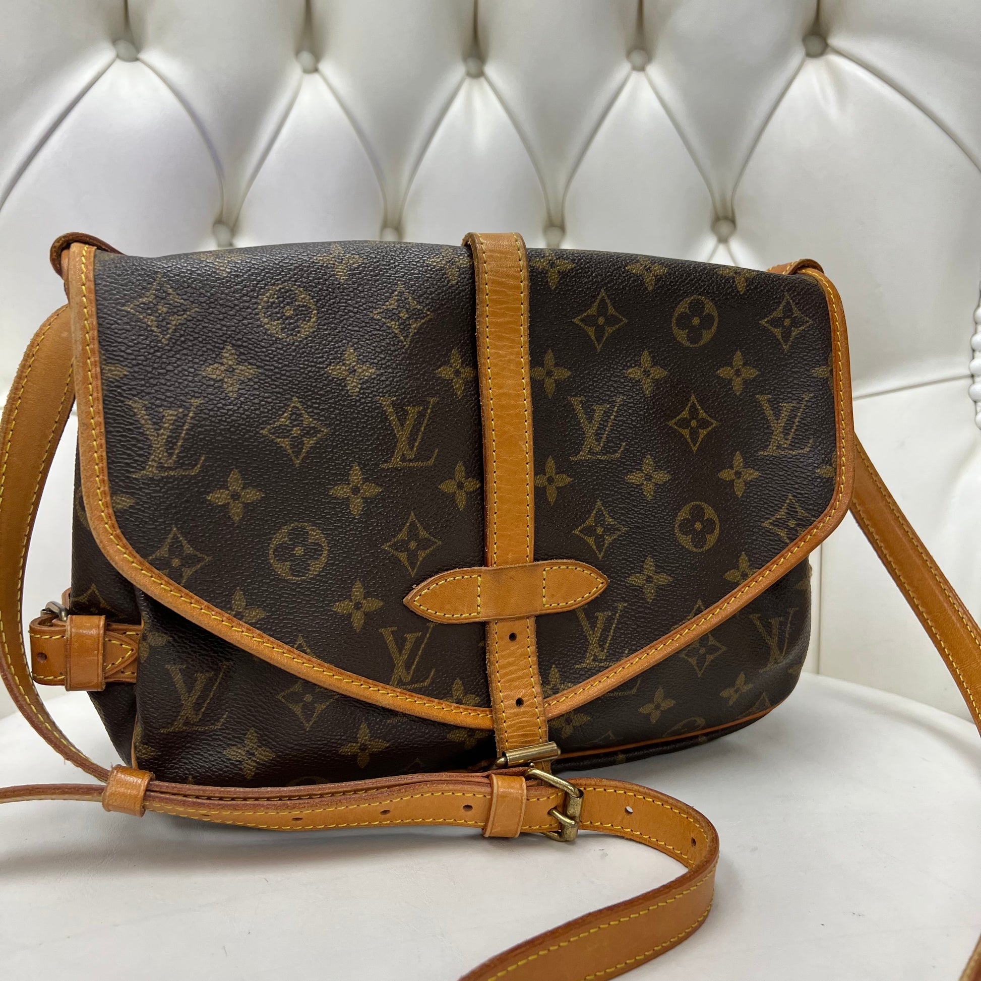 Louis Vuitton, Bags, Authentic Louis Vuitton Saumur Mm Crossbody