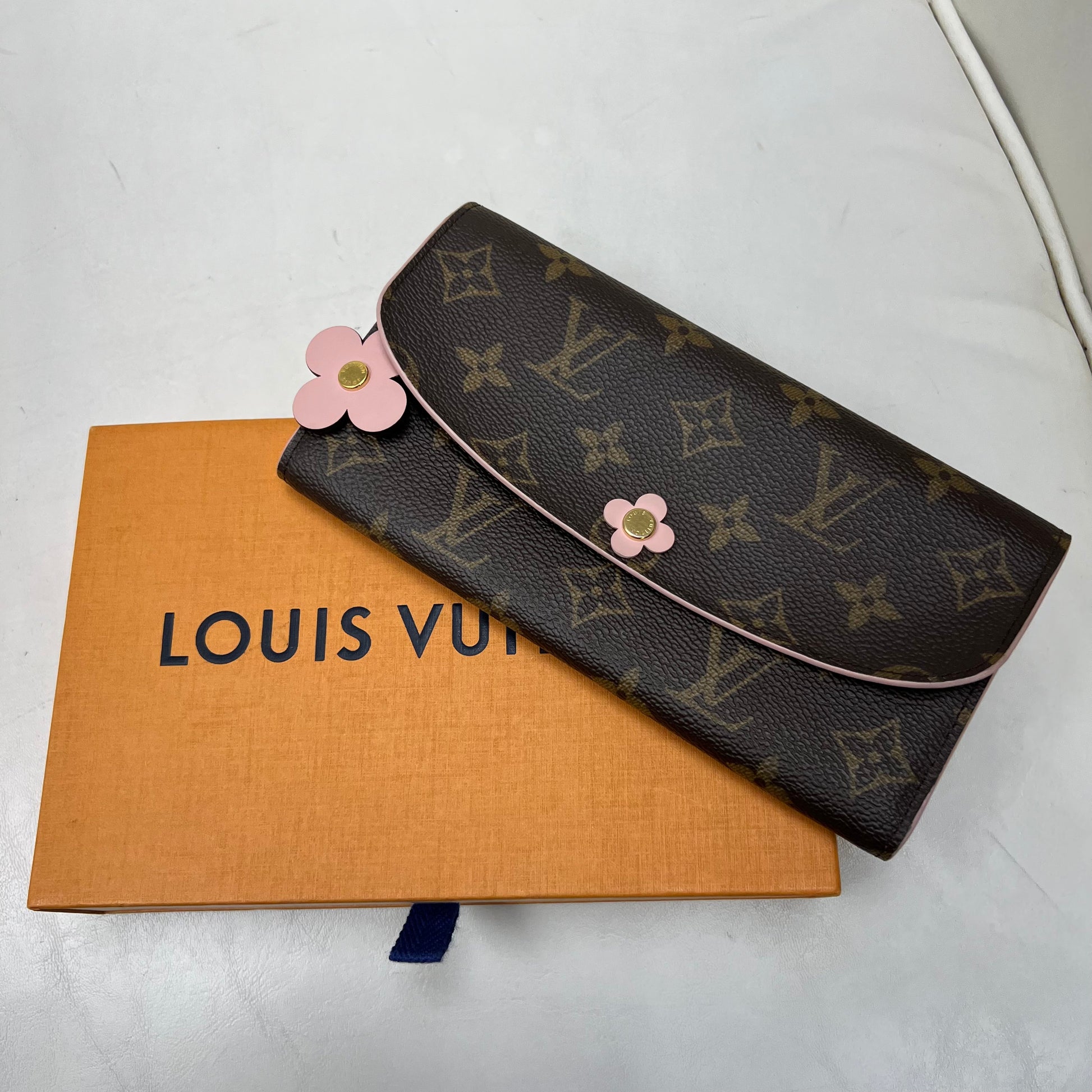Louis Vuitton Monogram Bloom Flower Emilie Wallet